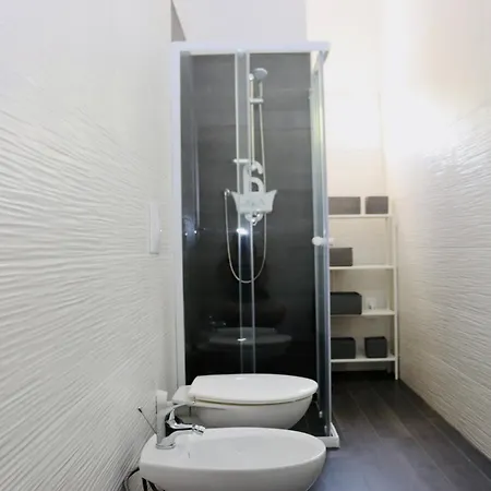 Almas Apartment *